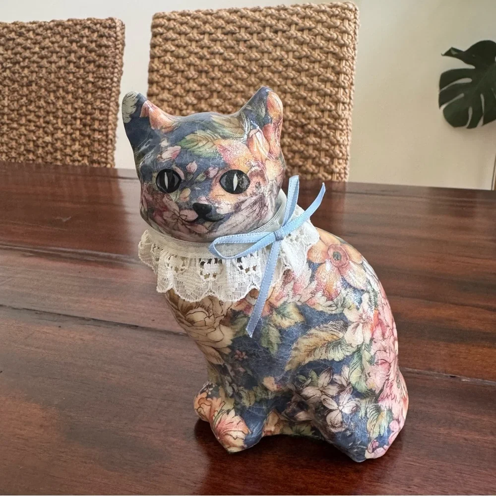 Vintage Glazed Decoupage Floral 5½